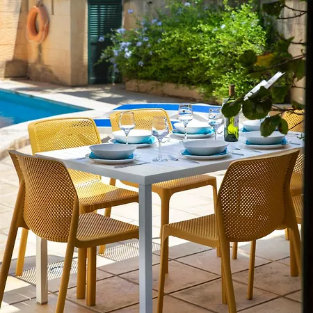 فيلة Dar Tal-patri With Private Pool *