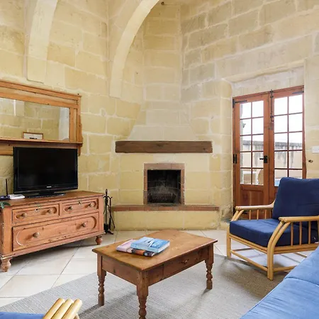 Dar Tal-patri With Private Pool فيلة *